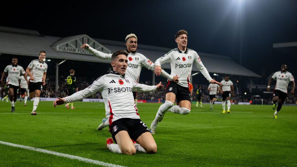 Soi kèo Fulham vs Bournemouth, 22h00 ngày 29/12 - Ngoại Hạng Anh